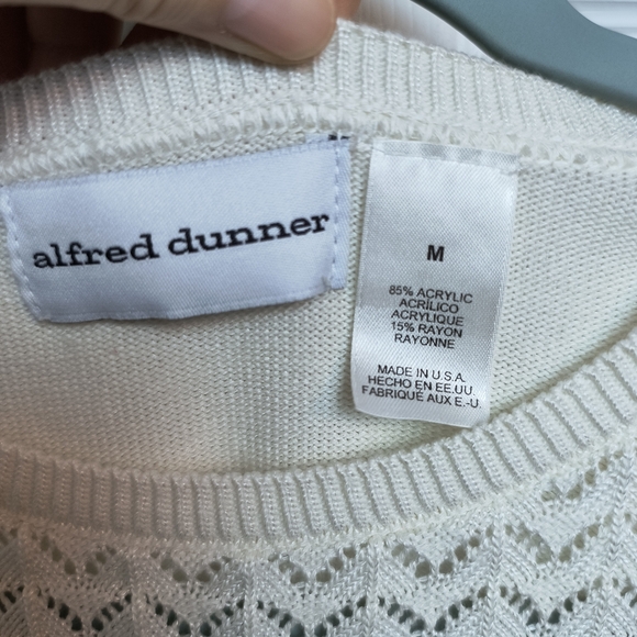 alfred dunner Cream ribbed Eyelet Crew Neck Short Sleeve Blouse Medium - Picture 6 of 9